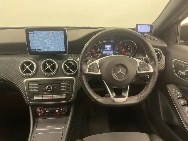 メルセデス・ベンツ Ａ１８０ スポーツ 岡山県 2016(平28)年 4.2万km コスモスブラック レーダーセーフティパッケージ/純正ナビ/Rカメラ/Bluetooth/USB/SD/アップルカープレイ/パワーシート/シートヒーター/オートライト/AHB/オートワイパー/ドラレコ（F/R)/ダイナミックアシスト/ESP/衝突防止アシスト/アテンションアシスト/BSA/LKA