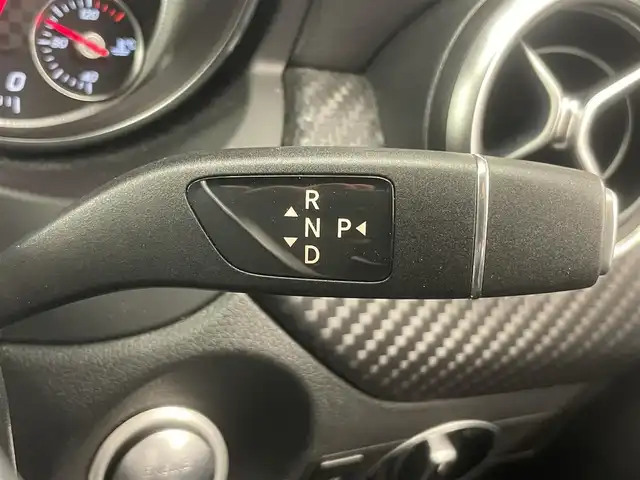 メルセデス・ベンツ Ａ１８０ スポーツ 岡山県 2016(平28)年 4.2万km コスモスブラック レーダーセーフティパッケージ/純正ナビ/Rカメラ/Bluetooth/USB/SD/アップルカープレイ/パワーシート/シートヒーター/オートライト/AHB/オートワイパー/ドラレコ（F/R)/ダイナミックアシスト/ESP/衝突防止アシスト/アテンションアシスト/BSA/LKA