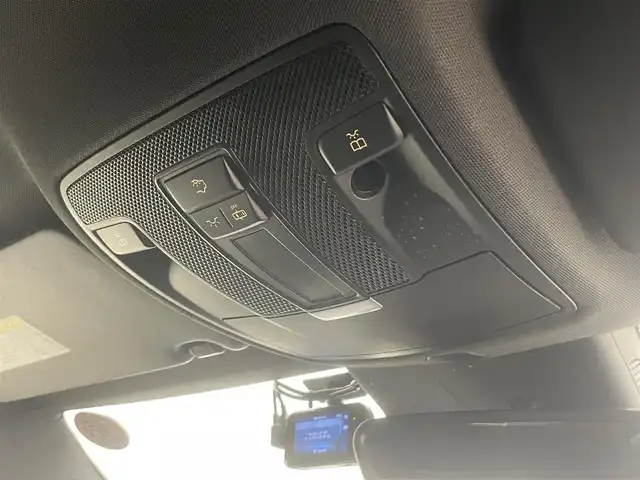 メルセデス・ベンツ Ａ１８０ スポーツ 岡山県 2016(平28)年 4.2万km コスモスブラック レーダーセーフティパッケージ/純正ナビ/Rカメラ/Bluetooth/USB/SD/アップルカープレイ/パワーシート/シートヒーター/オートライト/AHB/オートワイパー/ドラレコ（F/R)/ダイナミックアシスト/ESP/衝突防止アシスト/アテンションアシスト/BSA/LKA