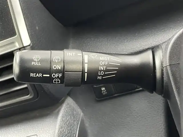 トヨタ シエンタ G 埼玉県 2016(平28)年 6万km ホワイトパールクリスタルシャイン ＡＬＰＩＮＥナビ　バックカメラ　ビルトインＥＴＣ　両側パワースライドドア　ステアリングスイッチ　ヘッドライトレベライザー　スマートキー　プッシュスタート　オートライト　ＬＥＤヘッドライト　地デジＴＶ