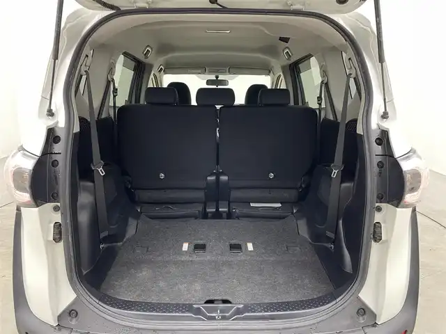 トヨタ シエンタ G 埼玉県 2016(平28)年 6万km ホワイトパールクリスタルシャイン ＡＬＰＩＮＥナビ　バックカメラ　ビルトインＥＴＣ　両側パワースライドドア　ステアリングスイッチ　ヘッドライトレベライザー　スマートキー　プッシュスタート　オートライト　ＬＥＤヘッドライト　地デジＴＶ