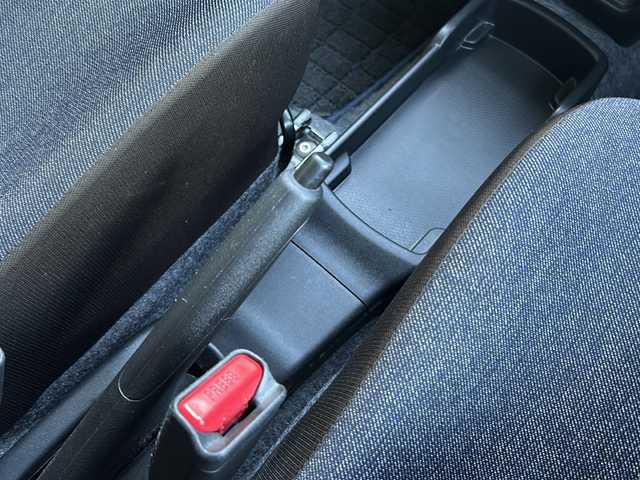 スズキ アルト ハイブリッドS 京都府 2022(令4)年 5.3万km ブルーイッシュブラックパール3 ディスプレイオーディオ/・Bluetooth/バックカメラ/ETC/ドライブレコーダー/衝突軽減装置/車線逸脱防止装置/コーナーセンサー/アイドリングストップ/シートヒーター/ステアリングスイッチ/純正ドアバイザー/純正フロアマット/保証書＆取説/ディスプレイオーディオ取説/スペアキー