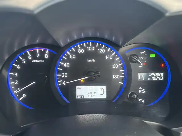 日産 エルグランド 250ハイウェイスター 道北・旭川 2012(平24)年 12.5万km ファントムブラック (株)IDOMが運営する【じしゃロン旭川店】の自社ローン専用車両になります。こちらは現金またはオートローンご利用時の価格です。自社ローンご希望の方は別途その旨お申付け下さい/　/・純正ナビ(CD/DVD/BT/SD/フルセグ)/・バックカメラ/・ETC/・両側パワースライドドア/・電動格納ウィンカーミラー/・フロントデアイサー/・リアデフォッガー/・オートライト/・プッシュスタート/・スマートキー1個/・フォグランプ/・現車装着スタッドレスタイヤ 純正AW225/60R17/・取扱説明書