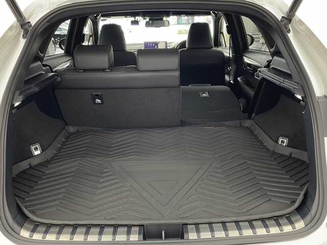 レクサス ＮＸ 300 スパイス&シック 兵庫県 2020(令2)年 6.7万km ソニッククォーツ ・ムーンルーフ/・レクサスセーフティーシステム＋/・プリクラッシュセーフティ/・レーントレーシングアシスト/・パーキングサポートブレーキ/・クリアランスソナー/・ロードサインアシスト/・レーダークルーズコントロール/・ブラインドスポットモニター/・オートマチックハイビーム/・純正SDナビ＆フルセグ＆BT＆USB＆DVD＆BD/・バックカメラ/・黒革シート/・前席シートヒーター/・前席シートベンチレーション/・前席パワーシート/・パワーバックドア/・パドルシフト/・前後ドライブレコーダー/・純正フロアマット/・社外20インチアルミホイール/・3眼LEDライト/・フォグランプ/・オートライト/・電子パーキング/・オートホールド/・アイドリングストップ/・スマートキー/・プッシュスタート