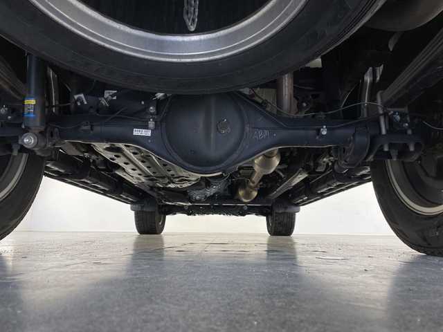 トヨタ ハイラックス Z GRスポーツ 長野県 2023(令5)年 3.2万km アティチュードブラックマイカ ワンオーナー/純正ディスプレイオーディオ/パノラミックビューモニター/プリクラッシュセーフティ/レーンキープアシスト/パドルシフト/レーダークルーズコントロール/オートライト/ダウンヒルアシストコントロール/リアデフロック/パートタイム4WD/ラバーフロアマット/運転席パワーシート/ハーフレザーシート/パワーシート/前後ドライブレコーダー/スマートキー/スペアーキー/プッシュスタート/車両取扱説明書/保証書