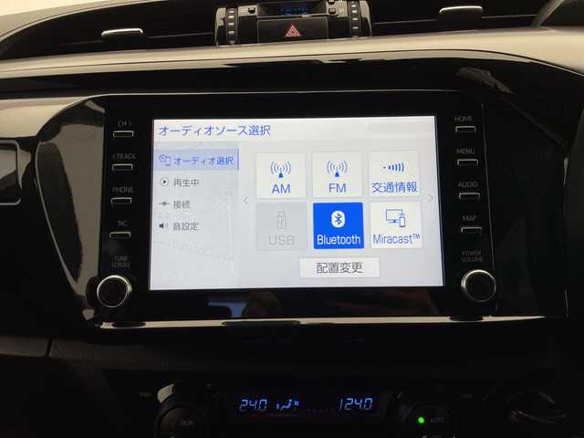 トヨタ ハイラックス Z GRスポーツ 長野県 2023(令5)年 3.2万km アティチュードブラックマイカ ワンオーナー/純正ディスプレイオーディオ/パノラミックビューモニター/プリクラッシュセーフティ/レーンキープアシスト/パドルシフト/レーダークルーズコントロール/オートライト/ダウンヒルアシストコントロール/リアデフロック/パートタイム4WD/ラバーフロアマット/運転席パワーシート/ハーフレザーシート/パワーシート/前後ドライブレコーダー/スマートキー/スペアーキー/プッシュスタート/車両取扱説明書/保証書