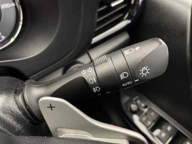 トヨタ ハイラックス Z GRスポーツ 長野県 2023(令5)年 3.2万km アティチュードブラックマイカ ワンオーナー/純正ディスプレイオーディオ/パノラミックビューモニター/プリクラッシュセーフティ/レーンキープアシスト/パドルシフト/レーダークルーズコントロール/オートライト/ダウンヒルアシストコントロール/リアデフロック/パートタイム4WD/ラバーフロアマット/運転席パワーシート/ハーフレザーシート/パワーシート/前後ドライブレコーダー/スマートキー/スペアーキー/プッシュスタート/車両取扱説明書/保証書