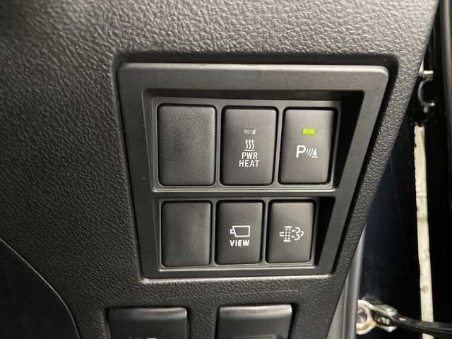 トヨタ ハイラックス Z GRスポーツ 長野県 2023(令5)年 3.2万km アティチュードブラックマイカ ワンオーナー/純正ディスプレイオーディオ/パノラミックビューモニター/プリクラッシュセーフティ/レーンキープアシスト/パドルシフト/レーダークルーズコントロール/オートライト/ダウンヒルアシストコントロール/リアデフロック/パートタイム4WD/ラバーフロアマット/運転席パワーシート/ハーフレザーシート/パワーシート/前後ドライブレコーダー/スマートキー/スペアーキー/プッシュスタート/車両取扱説明書/保証書