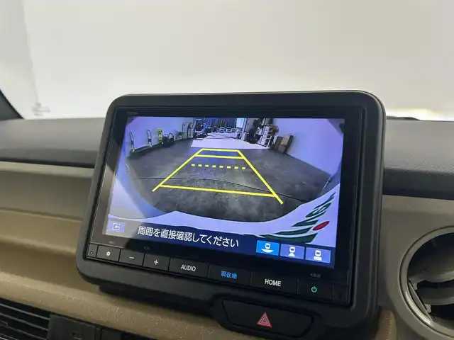 ホンダ Ｎ ＢＯＸ 千葉県 2024(令6)年 1.7万km フィヨルドミストパール 禁煙車/純正8インチメモリナビ/　フルセグ/Bluetooth/ホンダセンシング/●衝突軽減ブレーキ〈CMBS〉/●誤発進抑制機能/●後方誤発進抑制機能/●歩行者事故低減ステアリング/●路外逸脱抑制機能/●ACC〈アダプティブ・クルーズ・コントロール〉/●LKAS〈車線維持支援システム〉/●オートハイビーム/●先行車発進お知らせ機能/●標識認識機能/片側パワースライドドア/バックカメラ/ETC/ヘッドライトレベライザー/電動格納ミラー/ステアリングスイッチ/スマートキー&プッシュスタート/LEDヘッドライト