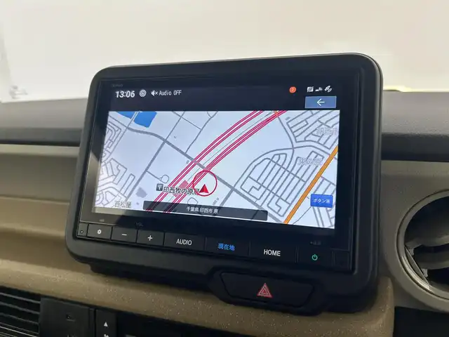 ホンダ Ｎ ＢＯＸ 千葉県 2024(令6)年 1.7万km フィヨルドミストパール 禁煙車/純正8インチメモリナビ/　フルセグ/Bluetooth/ホンダセンシング/●衝突軽減ブレーキ〈CMBS〉/●誤発進抑制機能/●後方誤発進抑制機能/●歩行者事故低減ステアリング/●路外逸脱抑制機能/●ACC〈アダプティブ・クルーズ・コントロール〉/●LKAS〈車線維持支援システム〉/●オートハイビーム/●先行車発進お知らせ機能/●標識認識機能/片側パワースライドドア/バックカメラ/ETC/ヘッドライトレベライザー/電動格納ミラー/ステアリングスイッチ/スマートキー&プッシュスタート/LEDヘッドライト