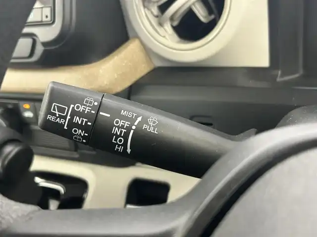 ホンダ Ｎ ＢＯＸ 千葉県 2024(令6)年 1.7万km フィヨルドミストパール 禁煙車/純正8インチメモリナビ/　フルセグ/Bluetooth/ホンダセンシング/●衝突軽減ブレーキ〈CMBS〉/●誤発進抑制機能/●後方誤発進抑制機能/●歩行者事故低減ステアリング/●路外逸脱抑制機能/●ACC〈アダプティブ・クルーズ・コントロール〉/●LKAS〈車線維持支援システム〉/●オートハイビーム/●先行車発進お知らせ機能/●標識認識機能/片側パワースライドドア/バックカメラ/ETC/ヘッドライトレベライザー/電動格納ミラー/ステアリングスイッチ/スマートキー&プッシュスタート/LEDヘッドライト