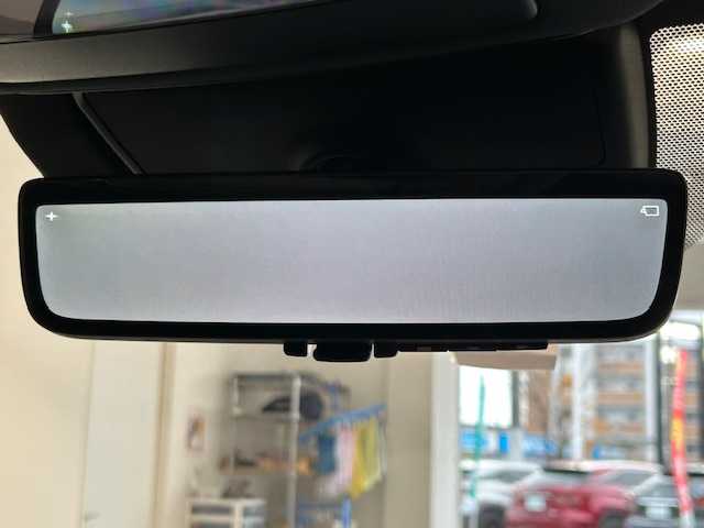 トヨタ クラウン Z 宮城県 2025(令7)年 1.7万km ガンＭ パノラマルーフ/アドバンスドドライブ/トヨタセーフティセンス/・プリクラッシュセーフティ/・レーンディパーチャーアラート/・プロアクティブドライビングアシスト/・アダプティブ・クルーズ・コントロール/・ロードサインアシスト/・パーキングサポートブレーキ/・リヤカメラディテクション/・安心降車アシスト/・周辺車両接近時サポート/・クリアランスソナー/純正12.3型ディスプレイ/・フルセグTV/Bluetooth/USB/・全方位カメラ/・ETC2.0/デジタルインナーミラー/ワイヤレス充電/ヘッドアップディスプレイ/フロントガラス熱線/アイドリングストップ/電子パーキング/オートブレーキホールド/革巻きステアリング/・ステアリングスイッチ/・パドルシフト/・ステアリングヒーター/ブラウンレザーシート/・シートメモリー（運転席）/・パワーシート（運転席/助手席）/・シートヒーター（全席）/・エアーシート（全席）/プッシュスタート/スマートキー/・スペアキー/LEDヘッドライト/・オートライト/・フォグランプ/・オートハイビーム/純正アルミホイール/純正フロアマット/ドアバイザー