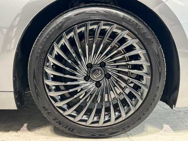 トヨタ クラウン Z 宮城県 2025(令7)年 1.7万km ガンＭ パノラマルーフ/アドバンスドドライブ/トヨタセーフティセンス/・プリクラッシュセーフティ/・レーンディパーチャーアラート/・プロアクティブドライビングアシスト/・アダプティブ・クルーズ・コントロール/・ロードサインアシスト/・パーキングサポートブレーキ/・リヤカメラディテクション/・安心降車アシスト/・周辺車両接近時サポート/・クリアランスソナー/純正12.3型ディスプレイ/・フルセグTV/Bluetooth/USB/・全方位カメラ/・ETC2.0/デジタルインナーミラー/ワイヤレス充電/ヘッドアップディスプレイ/フロントガラス熱線/アイドリングストップ/電子パーキング/オートブレーキホールド/革巻きステアリング/・ステアリングスイッチ/・パドルシフト/・ステアリングヒーター/ブラウンレザーシート/・シートメモリー（運転席）/・パワーシート（運転席/助手席）/・シートヒーター（全席）/・エアーシート（全席）/プッシュスタート/スマートキー/・スペアキー/LEDヘッドライト/・オートライト/・フォグランプ/・オートハイビーム/純正アルミホイール/純正フロアマット/ドアバイザー