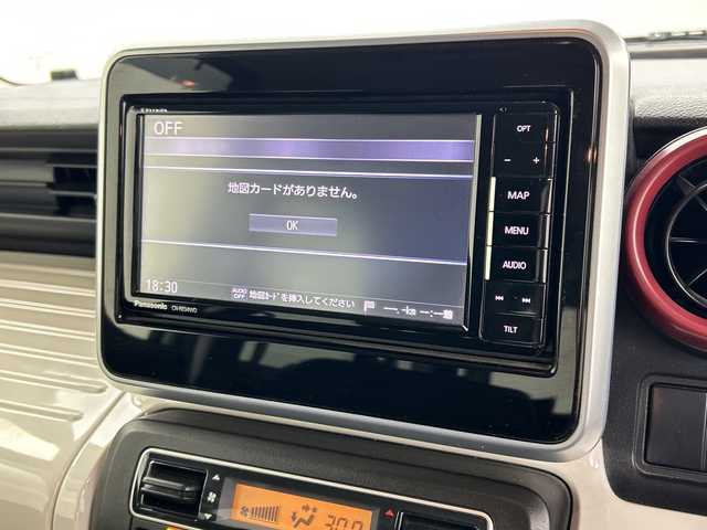 スズキ スペーシア HYBRID X 群馬県 2018(平30)年 6万km ツールグリーンパールメタリック/ブラック2トーン ナビ　バックカメラ　両側電動スライドドア　ＥＴＣ　衝突被害軽減ブレーキ　レーンアシスト　クリアランスソナー　シートヒーター　ＬＥＤヘッドライト　オートライト　スマートキー　純正アルミホイール　禁煙車