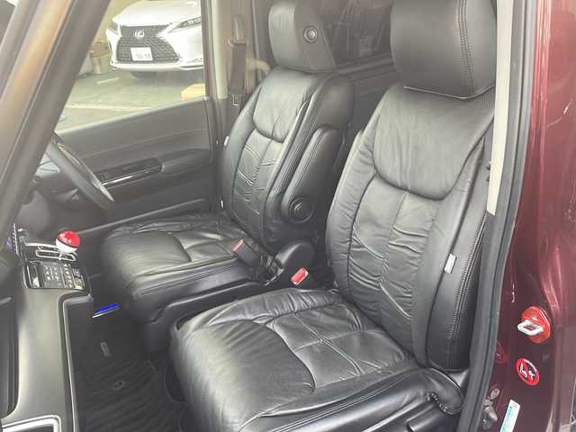 ホンダ ステップワゴン スパーダ ハイブリッド G EX ホンダセンシング 京都府 2018(平30)年 7.9万km プレミアムディープロッソパール 純正９インチナビ　Ｂｌｕｅｔｏｏｔｈオーディオ　ＤＶＤ再生　ＨＤＭＩ　ＵＳＢ　マルチビューモニター　後席フリップダウンモニター　両側パワースライド　アダプティブクルーズコントロール　車高調　ＬＥＤヘッドライト　スマートキー　前後ドライブレコーダー