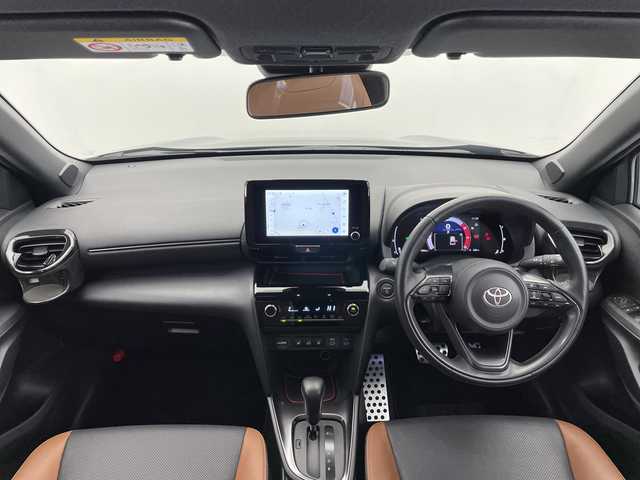 トヨタ ヤリスクロス ハイブリッド Z アドベンチャー 長野県 2024(令6)年 0.8万km グレー 純正ナビ/フルセグＴＶ/Bluetooth Audio/パノラミックビューモニター/USB接続/HDMI接続/Miracast/ステアリングスイッチ/衝突被害軽減ブレーキ/レーダークルーズコントロール/オートマチックハイビーム/Ｄ席パワーシート/前席シートヒーター/ステアリングヒーター/RSR足廻り/ビルトインETC2.0/社外アルミ/スマートキーx2/プッシュスタート/横滑り防止装置