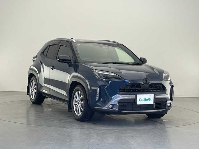 トヨタ ヤリスクロス ハイブリッド Z アドベンチャー 長野県 2024(令6)年 0.8万km グレー 純正ナビ/フルセグＴＶ/Bluetooth Audio/パノラミックビューモニター/USB接続/HDMI接続/Miracast/ステアリングスイッチ/衝突被害軽減ブレーキ/レーダークルーズコントロール/オートマチックハイビーム/Ｄ席パワーシート/前席シートヒーター/ステアリングヒーター/RSR足廻り/ビルトインETC2.0/社外アルミ/スマートキーx2/プッシュスタート/横滑り防止装置