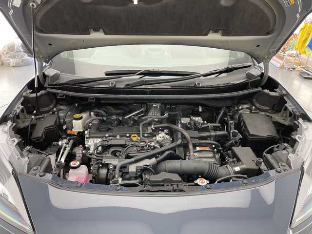 トヨタ ヤリスクロス ハイブリッド Z アドベンチャー 長野県 2024(令6)年 0.8万km グレー 純正ナビ/フルセグＴＶ/Bluetooth Audio/パノラミックビューモニター/USB接続/HDMI接続/Miracast/ステアリングスイッチ/衝突被害軽減ブレーキ/レーダークルーズコントロール/オートマチックハイビーム/Ｄ席パワーシート/前席シートヒーター/ステアリングヒーター/RSR足廻り/ビルトインETC2.0/社外アルミ/スマートキーx2/プッシュスタート/横滑り防止装置