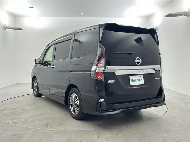 日産 セレナ e－パワー ハイウェイスター V 福井県 2020(令2)年 5.8万km ダイヤモンドブラック 純正１０インチナビ　/フルセグＴＶ　/全周囲カメラ　/ＢＳＭ　/両側パワースライドドア　/エマージェンシーブレーキ　/レーダークルーズコントロール　/コーナーセンサー　/スマートキー　/電動格納ミラー　/プッシュスタート