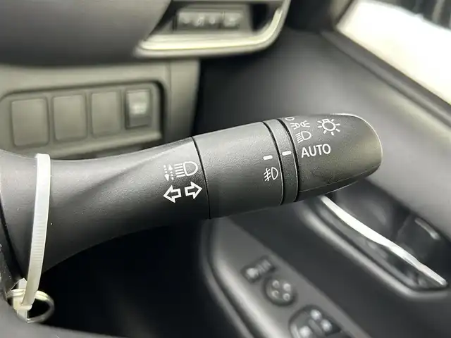 日産 セレナ e－パワー ハイウェイスター V 福井県 2020(令2)年 5.8万km ダイヤモンドブラック 純正１０インチナビ　/フルセグＴＶ　/全周囲カメラ　/ＢＳＭ　/両側パワースライドドア　/エマージェンシーブレーキ　/レーダークルーズコントロール　/コーナーセンサー　/スマートキー　/電動格納ミラー　/プッシュスタート