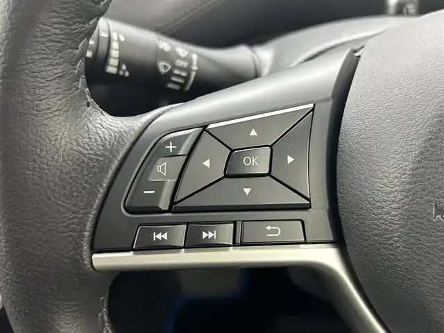 日産 セレナ e－パワー ハイウェイスター V 福井県 2020(令2)年 5.8万km ダイヤモンドブラック 純正１０インチナビ　/フルセグＴＶ　/全周囲カメラ　/ＢＳＭ　/両側パワースライドドア　/エマージェンシーブレーキ　/レーダークルーズコントロール　/コーナーセンサー　/スマートキー　/電動格納ミラー　/プッシュスタート