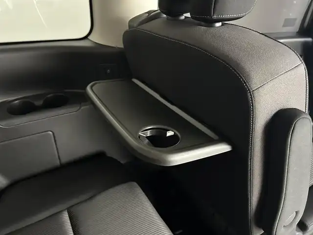日産 セレナ e－パワー ハイウェイスター V 福井県 2020(令2)年 5.8万km ダイヤモンドブラック 純正１０インチナビ　/フルセグＴＶ　/全周囲カメラ　/ＢＳＭ　/両側パワースライドドア　/エマージェンシーブレーキ　/レーダークルーズコントロール　/コーナーセンサー　/スマートキー　/電動格納ミラー　/プッシュスタート