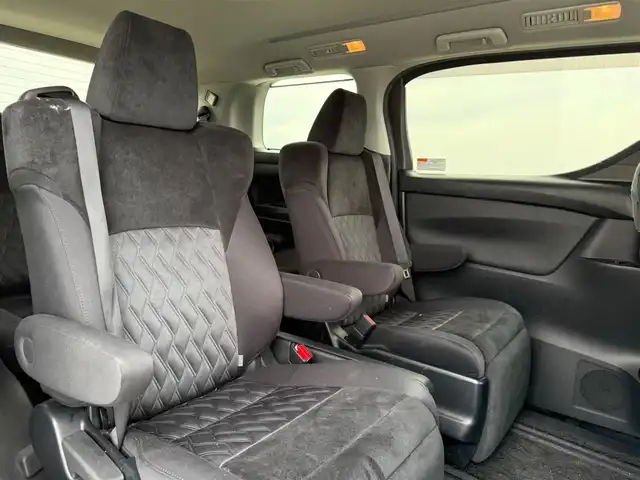 トヨタ ヴェルファイア Z Aエディション 山梨県 2019(令1)年 4.6万km 白 〇純正10インチナビ/〇フルセグTV/〇Bluetooth/〇バックカメラ/〇フリップダウンモニター/〇ビルトインETC2.0/〇パワースライドドア（両側）/○コーナーセンサー/〇トヨタセーフティセンス/〇レーダークルーズコントロール/〇パワーバックドア/〇LEDヘッドランプ/〇オートライト/〇フォグランプ/〇純正18インチアルミ/〇革巻きステアリングホイール/〇前後左右独立オートエアコン/〇スマートエントリー/〇禁煙車