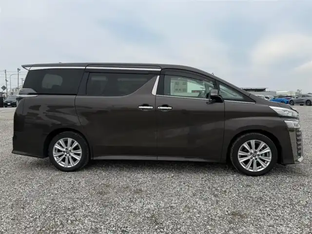 トヨタ ヴェルファイア Z Aエディション 山梨県 2019(令1)年 4.6万km 白 〇純正10インチナビ/〇フルセグTV/〇Bluetooth/〇バックカメラ/〇フリップダウンモニター/〇ビルトインETC2.0/〇パワースライドドア（両側）/○コーナーセンサー/〇トヨタセーフティセンス/〇レーダークルーズコントロール/〇パワーバックドア/〇LEDヘッドランプ/〇オートライト/〇フォグランプ/〇純正18インチアルミ/〇革巻きステアリングホイール/〇前後左右独立オートエアコン/〇スマートエントリー/〇禁煙車