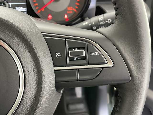 スズキ ジムニー XC 長野県 2024(令6)年 0.4万km 緑 ・構造変更必須/・車検不適合