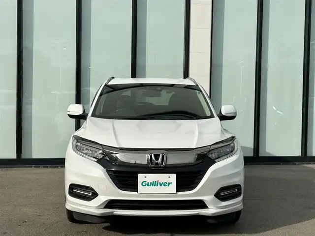 ホンダ ヴェゼル ハイブリッド Z ホンダセンシング 大阪府 2019(令1)年 2.5万km プラチナホワイトパール 純正８インチナビ/   フルセグTV/CD/DVD/USB/衝突軽減/バックモニター/前席シートヒーター/レーダークルーズコントロール/前後ドライブレコーダー/純正フロアマット/プッシュスタート/スマートキー/ＥＴＣ/ＬＥＤライト/禁煙車