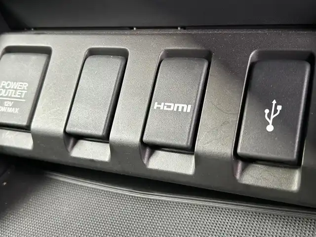 ホンダ ヴェゼル ハイブリッド Z ホンダセンシング 大阪府 2019(令1)年 2.5万km プラチナホワイトパール 純正８インチナビ/   フルセグTV/CD/DVD/USB/衝突軽減/バックモニター/前席シートヒーター/レーダークルーズコントロール/前後ドライブレコーダー/純正フロアマット/プッシュスタート/スマートキー/ＥＴＣ/ＬＥＤライト/禁煙車
