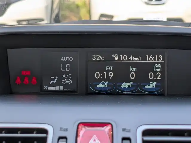 スバル インプレッサ スポーツ HV 2．0i-S アイサイト 栃木県 2016(平28)年 14.5万km クリスタルホワイトP (株)IDOMが運営する【じしゃロン宇都宮店】の自社ローン対象車両になります。こちらは現金またはオートローンご利用時の価格です。自社ローンご希望の方は別途その旨お申付け下さい/4WD/社外ナビ/CD/DVD/BT/TV/パワーシート/ハーフレザーシート/パドルシフト/ETC/バックカメラ/柿本マフラー/ダウンサス/純正エアロ/LEDアクセサリーライナー/社外テールレンズ