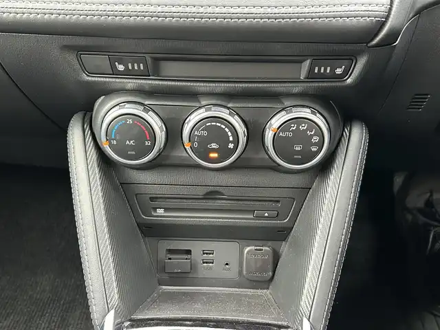 マツダ デミオ 13S ツーリング 栃木県 2017(平29)年 1.7万km ソウルレッドクリスタルM スマートシティブレーキシステム/ブラインドスポットモニター/マツダコネクトナビ/フルセグTV/DVD/Bluetooth/USB/ETC/ドライブレコーダー/コーナーセンサー/ヘッドアップディスプレイ/レーダークルーズコントロール/ステアリングリモコン/スマートキー/プッシュスタート