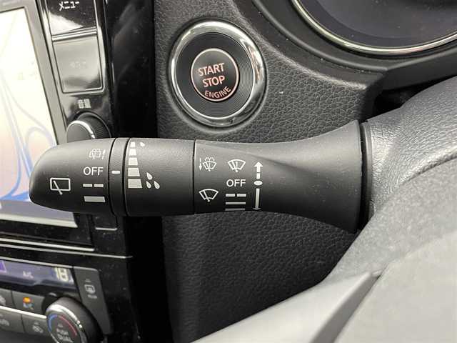 日産 エクストレイル 20Xi 熊本県 2020(令2)年 3.1万km ダイヤモンドブラック 純正ナビMM519D-L（ＣＤ・ＤＶＤ・フルセグ・ＢＴ・ＳＤ）/全周囲カメラ　/ビルトインＥＴＣ　/純正前後ドライブレコーダー　/レーダークルーズコントロール/前後クリアランスソナー　/前席シートヒーター　/プロパイロット　/エマージェンシーブレーキ/レーンキープアシスト/横滑り防止/ダウンヒルアシスト/アイドリングストップ/パワーバックドア/インテリジェントルームミラー/電動パーキング/ブレーキホールド/純正フロアマット/純正１８インチAW/オートライト/オートマチックハイビーム/LEDヘッドライト/フォグライト/スマートキー/プッシュスタート/スペアキー1本/保証書