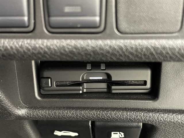 日産 エクストレイル 20Xi 熊本県 2020(令2)年 3.1万km ダイヤモンドブラック 純正ナビMM519D-L（ＣＤ・ＤＶＤ・フルセグ・ＢＴ・ＳＤ）/全周囲カメラ　/ビルトインＥＴＣ　/純正前後ドライブレコーダー　/レーダークルーズコントロール/前後クリアランスソナー　/前席シートヒーター　/プロパイロット　/エマージェンシーブレーキ/レーンキープアシスト/横滑り防止/ダウンヒルアシスト/アイドリングストップ/パワーバックドア/インテリジェントルームミラー/電動パーキング/ブレーキホールド/純正フロアマット/純正１８インチAW/オートライト/オートマチックハイビーム/LEDヘッドライト/フォグライト/スマートキー/プッシュスタート/スペアキー1本/保証書