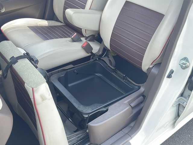 スズキ ＭＲワゴン Wit XS 青森県 2013(平25)年 9.3万km パールホワイト 4WD/タッチパネル純正オーディオ/バックカメラ/USBソケット/専用合皮シート/運転席シートヒーター/エネチャージ/アイドリングストップ/HIDライト/フォグランプ/ウインカーミラー/純正14インチアルミ