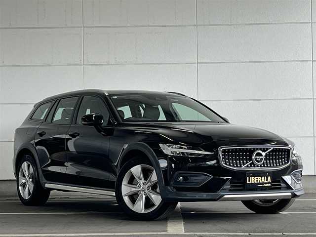 ボルボ Ｖ６０ 山形県 2021(令3)年 2.8万km 黒 ・フルセグ/・純正ナビ/・前後ドラレコ/・レーンキープ/・ステアリングヒータ―/・アイドリングストップ/・パークアシスト/・アダプティブクルーズコントロール/・ブラインドスポットモニター/・３６０°カメラ/・ワイヤレス充電/・シートヒーター