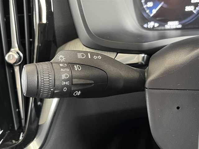 ボルボ Ｖ６０ 山形県 2021(令3)年 2.8万km 黒 ・フルセグ/・純正ナビ/・前後ドラレコ/・レーンキープ/・ステアリングヒータ―/・アイドリングストップ/・パークアシスト/・アダプティブクルーズコントロール/・ブラインドスポットモニター/・３６０°カメラ/・ワイヤレス充電/・シートヒーター