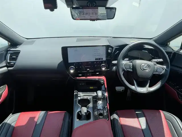 レクサス ＮＸ 350h Fスポーツ 東京都 2022(令4)年 1.1万km パール 純正ナビ/360°カメラ/パノラマサンルーフ/ACC/BSM/レザーシート/シートヒーター/シートエアコン/HUD/４WD