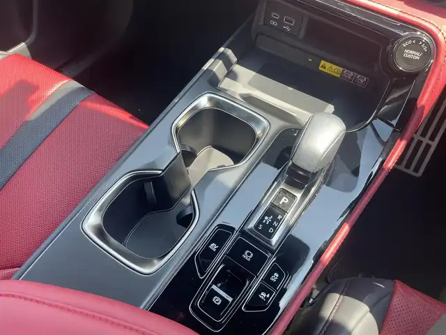 レクサス ＮＸ 350h Fスポーツ 東京都 2022(令4)年 1.1万km パール 純正ナビ/360°カメラ/パノラマサンルーフ/ACC/BSM/レザーシート/シートヒーター/シートエアコン/HUD/４WD