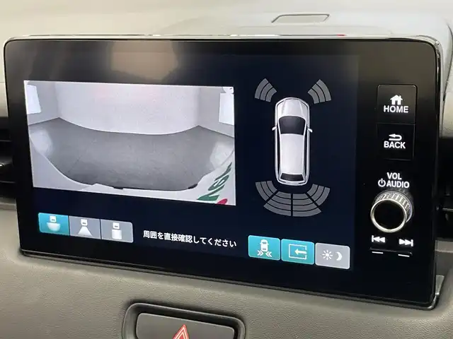 ホンダ ヴェゼル ハイブリッド e:HEV Z 愛知県 2022(令4)年 2.7万km プラチナホワイトパール 純９型ナビＤＡ　ワイヤレス充電　禁煙車　フルセグＴＶ　バックカメラ　ＥＴＣ２．０　ハンズフリーパワーバックドア　ホンダセンシング　追従クルコン　衝突軽減　ＬＥＤオートライト　後退出庫サポート　ＢＳＭ/ワイパーデアイサー/ワイヤレス充電/フォグランプ/ステアリングヒーター/ブラインドスポットモニター/パドルシフト/Bluetooth/純正アルミホイール/オートハイビーム/純正ドライブレコーダー/純正ナビ/ETC/バックカメラ