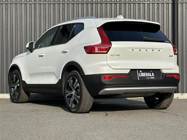 ボルボ ＸＣ４０ B4 AWD インスクリプション 福島県 2021(令3)年 3.6万km クリスタルホワイトP ACC/白革シート/パワーシート/パワーバックドア/全方位カメラ/360°カメラ/AppleCarPlay/ETC2.0/前後ドラレコ/HarmanKardon/クリスタルノブ/ワイヤレス充電