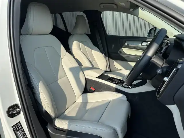 ボルボ ＸＣ４０ B4 AWD インスクリプション 福島県 2021(令3)年 3.6万km クリスタルホワイトP ACC/白革シート/パワーシート/パワーバックドア/全方位カメラ/360°カメラ/AppleCarPlay/ETC2.0/前後ドラレコ/HarmanKardon/クリスタルノブ/ワイヤレス充電
