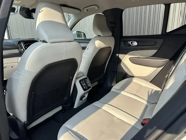 ボルボ ＸＣ４０ B4 AWD インスクリプション 福島県 2021(令3)年 3.6万km クリスタルホワイトP ACC/白革シート/パワーシート/パワーバックドア/全方位カメラ/360°カメラ/AppleCarPlay/ETC2.0/前後ドラレコ/HarmanKardon/クリスタルノブ/ワイヤレス充電