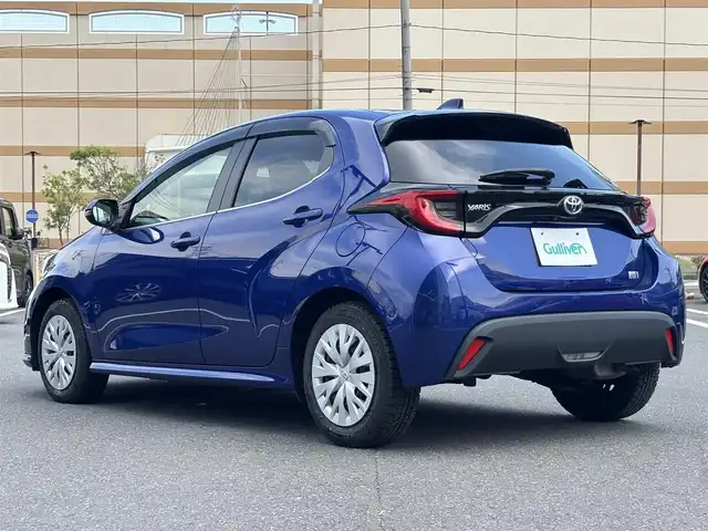トヨタ ヤリス ハイブリッド Z 宮城県 2020(令2)年 6.3万km ダークブルーマイカM 登録時走行距離63057km/純正ナビ/FM・AM・Bluetooth・TV/プッシュスタート/スマートキー/ワンオーナー/ETC/クルーズコントロール/バックカメラ/ドライブレコーダー/コーナーセンサー/シートヒーター/純正アルミホイール/LEDライト/純正フロアマット/ウインカーミラー/電動格納ミラー/ドアバイザー