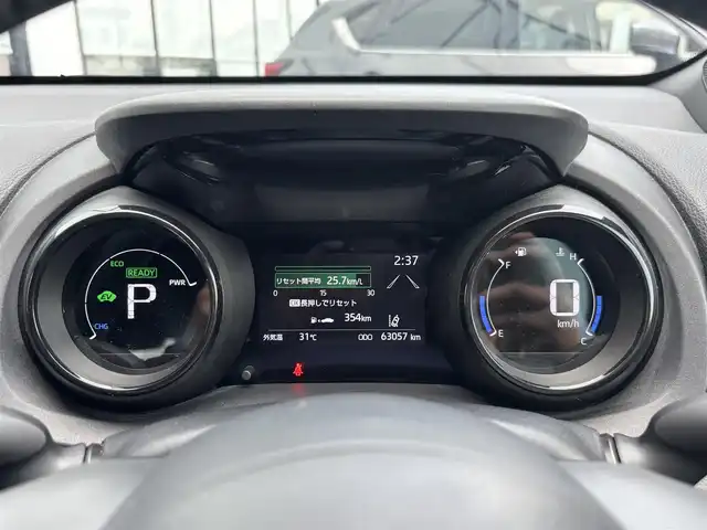 トヨタ ヤリス ハイブリッド Z 宮城県 2020(令2)年 6.3万km ダークブルーマイカM 登録時走行距離63057km/純正ナビ/FM・AM・Bluetooth・TV/プッシュスタート/スマートキー/ワンオーナー/ETC/クルーズコントロール/バックカメラ/ドライブレコーダー/コーナーセンサー/シートヒーター/純正アルミホイール/LEDライト/純正フロアマット/ウインカーミラー/電動格納ミラー/ドアバイザー