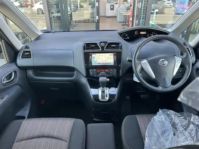 日産 セレナ ハイウェイS S HV Aセーフ 栃木県 2014(平26)年 5.4万km タイガーアイブラウン エマージェンシーブレーキ/純正ナビ/フルセグTV/DVD/Bluetooth/USB/純正フリップダウンモニター/アラウンドビューモニター/パワースライドドア/ETC/スマートキー/プッシュスタート/オートライト/コーナーセンサー/クルーズコントロール/純正16インチAW/アイドリングストップ/車線逸脱警報/踏み間違い衝突防止アシスト/ふらつき警報/純正フロアマット