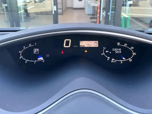 日産 セレナ ハイウェイS S HV Aセーフ 栃木県 2014(平26)年 5.4万km タイガーアイブラウン エマージェンシーブレーキ/純正ナビ/フルセグTV/DVD/Bluetooth/USB/純正フリップダウンモニター/アラウンドビューモニター/パワースライドドア/ETC/スマートキー/プッシュスタート/オートライト/コーナーセンサー/クルーズコントロール/純正16インチAW/アイドリングストップ/車線逸脱警報/踏み間違い衝突防止アシスト/ふらつき警報/純正フロアマット