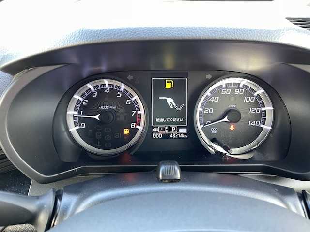 ダイハツ ムーヴ カスタム X ハイパー 福島県 2015(平27)年 4.9万km ブラックマイカメタリック (株)IDOMが運営する【じしゃロンいわき店】の自社ローン専用車両になります。こちらは現金またはオートローンご利用時の価格です。自社ローンご希望の方は別途その旨お申付け下さい/登録時走行距離48200km/プッシュスタート/スマートキー/バックカメラ/ナビゲーション/ドライブレコーダー/フロアマット/リアスポイラー