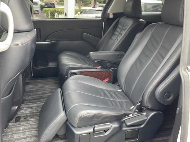 トヨタ エスティマ ハイブリッド アエラス レザーパッケージ 東京都 2014(平26)年 3.6万km ホワイトパールクリスタルシャイン 新車時保証書　/取扱説明書　ナビ説明書/TRDフロントスポイラー/モデリスタフロントグリル/純正メーカーナビ/フルセグTV【走行中映ります】/CD/DVD/REC/USB/AUX/フリップダウンモニター/バックカメラ　ETC/ドライブレコーダー【前後】/レザーシート/シートヒーター/運転席パワーシート/両側パワースライドドア/パワーバックドア/電動床下格納シート/コーナーセンサー/HIDライト/オートライト/Egプッシュスタート/ ストップボタン/スマートキー×2本/クルーズコントロール/社外ホーン【純正積込】/純正17インチアルミ